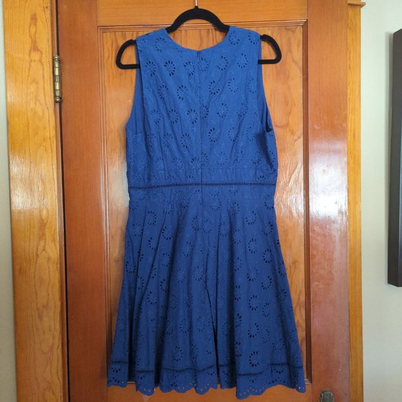 NEW BB Dakota Navy Dress - Picture 2 of 3
